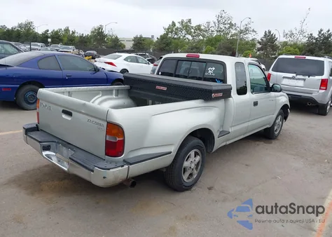 2000 Toyota Tacoma Xtracab from USA, damaged, VIN 4TAVL52N6YZ656726